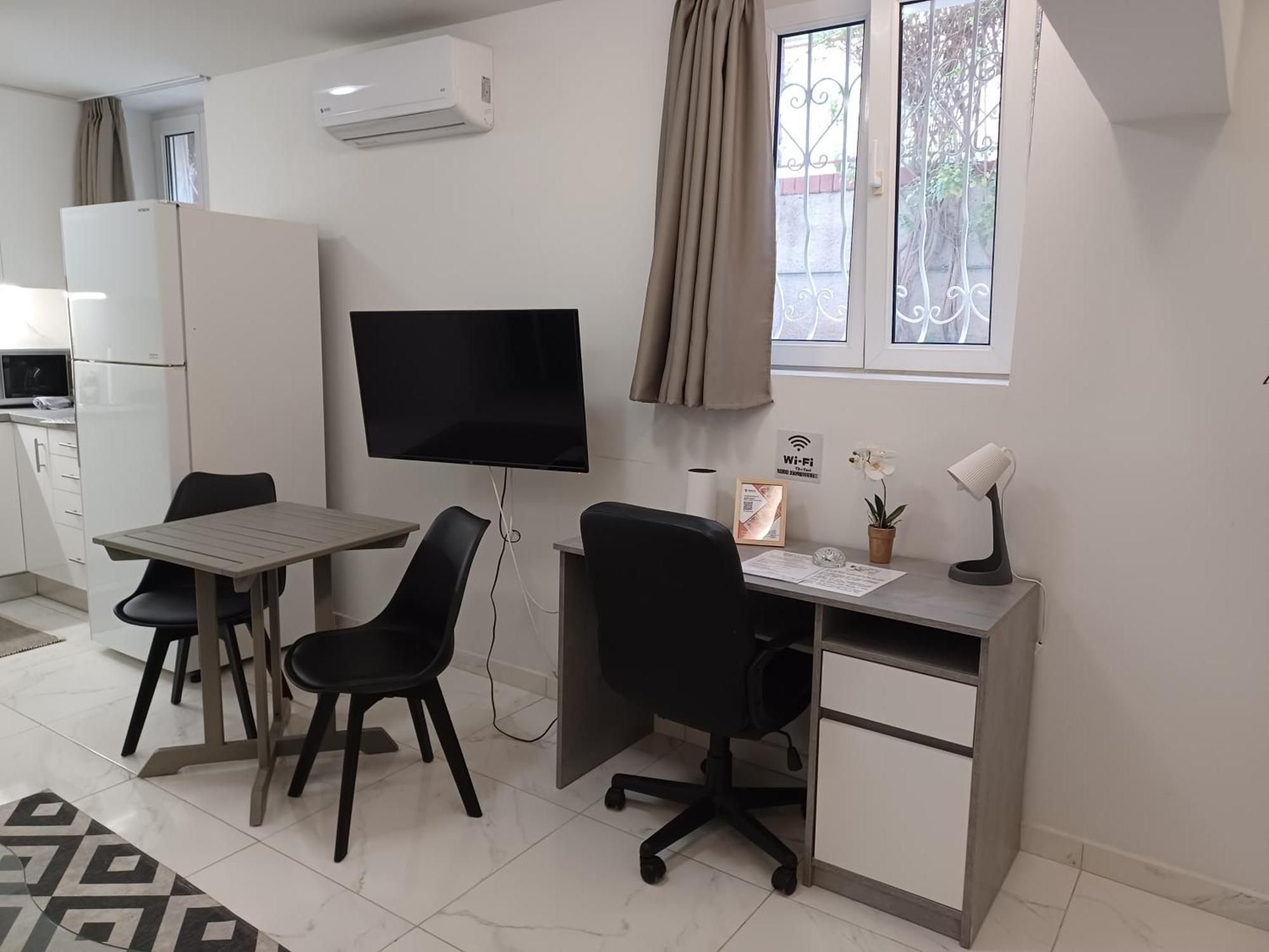 Paleo Faliro Gardenbay アテネ 部屋 写真